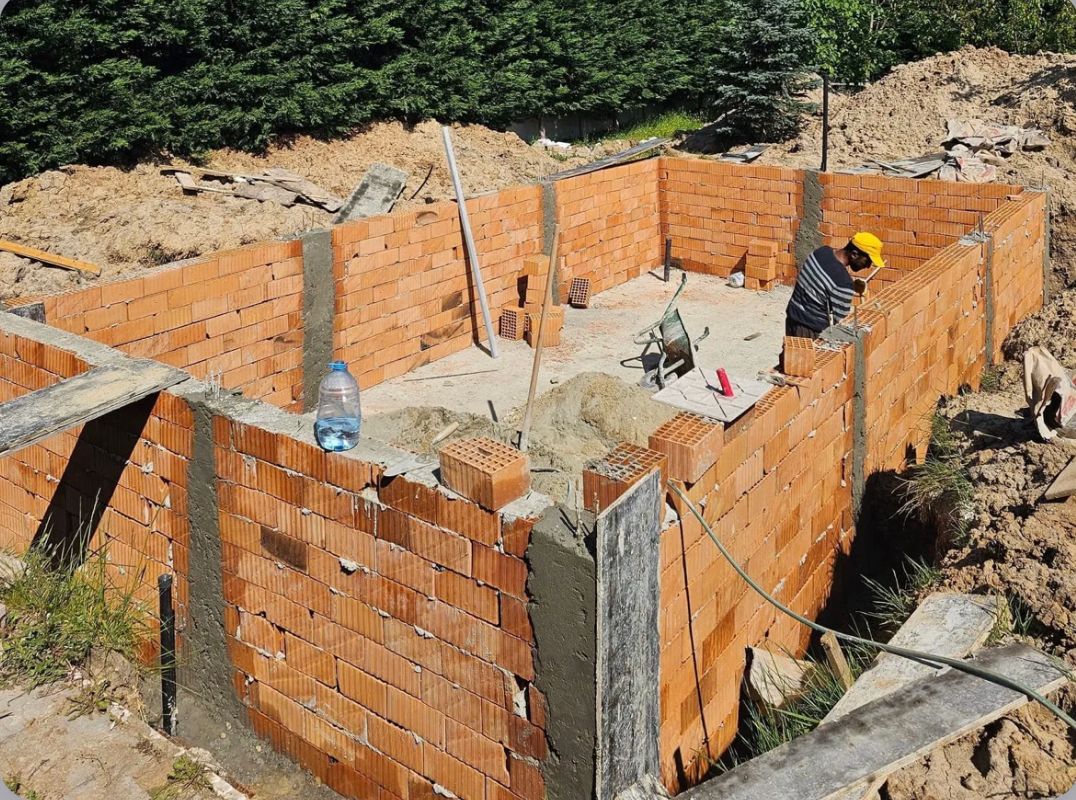 Blok Beton Havuz Sistemleri - Blok Beton Havuz Sistemleri | Dayanıklı ve Uzun Ömürlü Havuz Çözümleri || Damla Pınar Konya Su Arıtma Sistemleri | Konut Su Arıtma Sistemleri, Sanayi Su Arıtma Sistemleri, Hastane Su Arıtma Sistemleri, Kozmetik Su Arıtma Sistemleri, Tekstil Su Arıtma Sistemleri, Gıda Su Arıtma Sistemleri, Su Dolum Sistemleri, Yüzme Havuzu Su Arıtma Sistemleri, Tarım Su Arıtma Sistemleri, Tablet Tuz, Evsel Su Arıtma Ürünleri, Açık Kasa Arıtma Sistemleri, Kapalı Kasa Arıtma Sistemleri, Ev tipi Arıtma Sistemleri, Mini Yumuşatma Sistemleri, Midi Yumuşatma Sistemleri, Makxi Yumuşatma Sistemleri, Arıtmalı Su Sebilleri, Su Arıtma Yedek Parça, Filtreler Su Arıtma, Endüstriyel Su Sistemleri, Filtrasyon Sistemleri, Kum Filtre Sistemleri, Karbon Filtre Sistemleri, Demir Filtre Sistemleri, Arsenik Filftre Sistemleri, Su Yumuşatma Sistemleri, Otomatik Yumuşatma Sistemleri, Debi Kontrol Yumuşatma Sistemleri, Yüzey Borulamalı Yumuşatma Sistemleri,  Kabinet Yumuşatma Sistmeleri, Ters Ozmoz Sistemleri, Deniz Suyu Arıtma Sistemleri, De Mineralizasyon Arıtma Sistemleri, De İyonize Arıtma Sistemleri, Su Depoları, Saf su Sistemleri, Edi Sistemleri, Gri Artıma Sistemleri, Konteynır Tipi Arıtma Sistemleri, Ultra Viyole Sistemleri, Kimyasal Dojaz Sistemleri, Atık su Arıtma Sistemleri, Sera Su Arıtma Sistemleri, Havuz Arıtma Sistemleri, Havuz İnşaat, Havuz Filtrasyon, Havuz Kimyasalları, Havuz Bakım ve Onarım, Fiber Glas Havuz Sistemleri, Dozajlama Sistemleri, Konya Su Arıtma, Konya Su Arıtma Bakım Onarım, Konya Su Arıtma Projelendirme, Konya Su Arıtma Kurulum, Konya Su Arıtma Tedarik, Konya Su Arıtma Danışma Merkezi, Konya Su Arıtma Taahüt, Konya Su Arıtma Ürünleri, Su Arıtma Ürünleri     